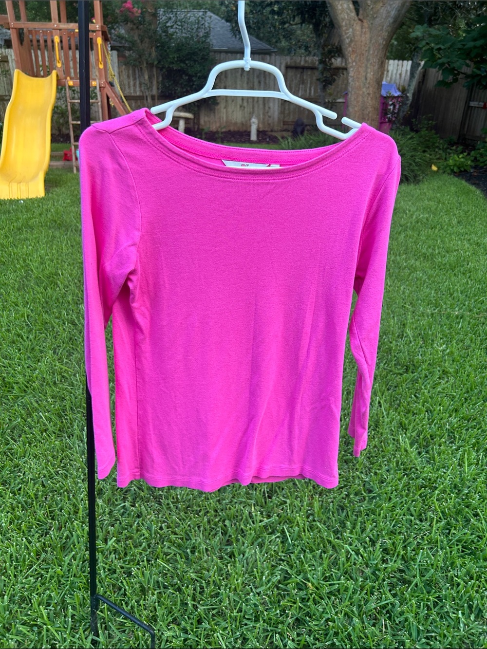 Vineyard Vines Long-Sleeve Crewneck Tee in Bright Pink